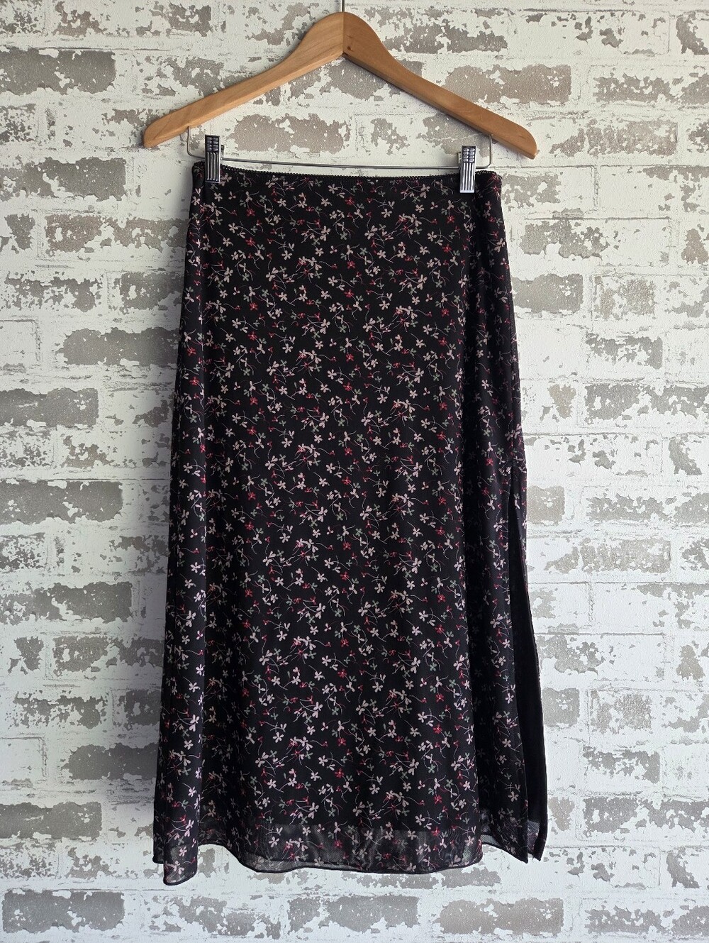 Kirious Los Angeles Floral Mesh Midi Skirt with Side Slit - Medium